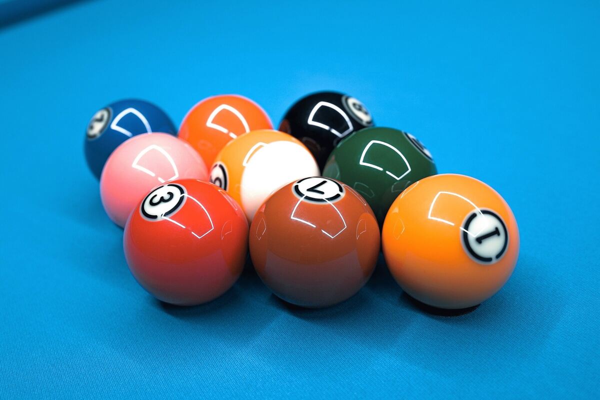 POOL TABLE LIGHT - LIVE STREAMS